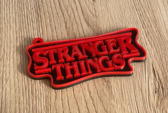 Brelok Logo Stranger Things Duży Inna marka