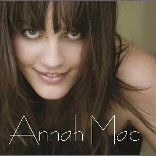 Focus Annah Mac