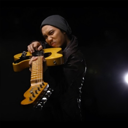 Kau Akhadiat Denny, Edry Bin Abdul Halim