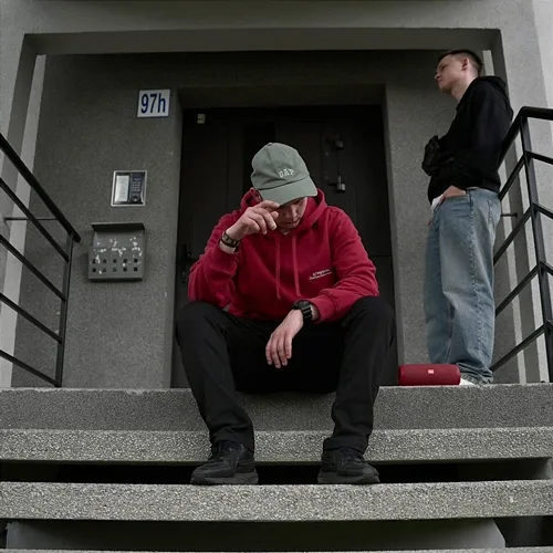 OSIEDLOWY DRESSCODE Mycek, Konieczny