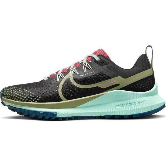W React Pegasus Trail 4 Nike