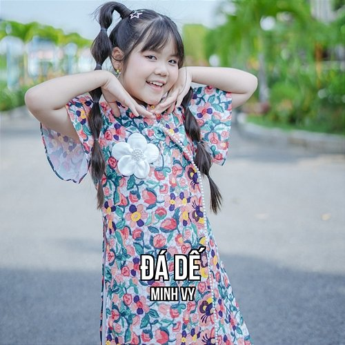 Đá Dế Bé Minh Vy