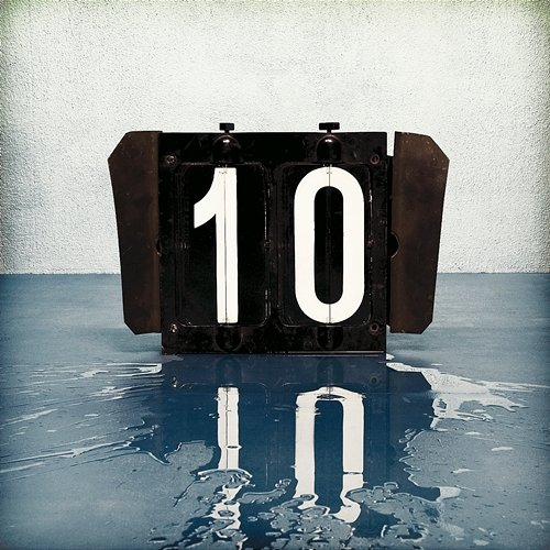 10 Linea 77