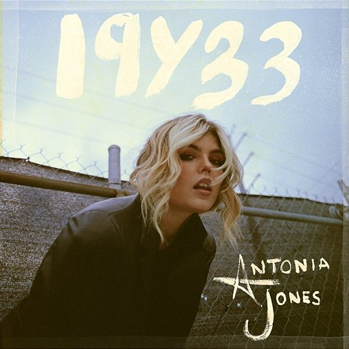 19y33 Antonia Jones