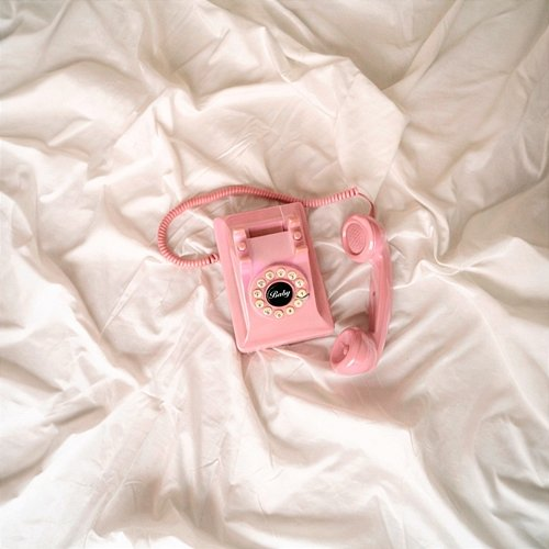 6AM Sneaky wh, D. Valentino