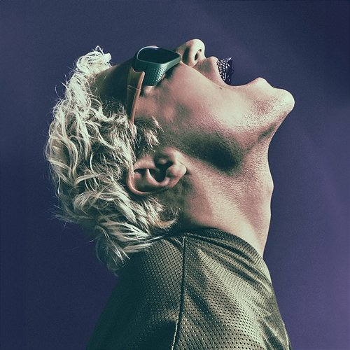 7:11 Julian Daniel