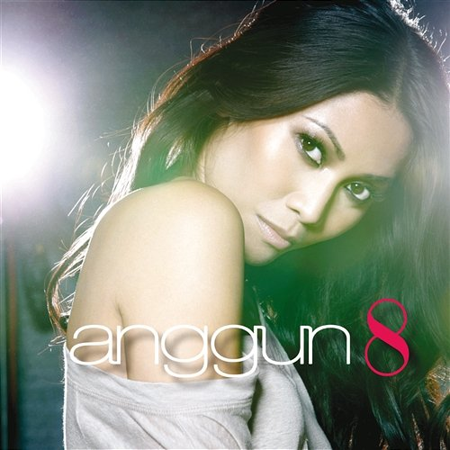 8 Anggun