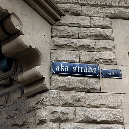 AKA STRADA Bora