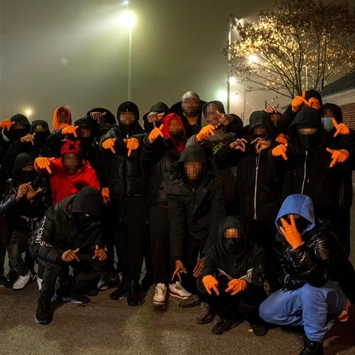 Bamaz K Nunnie Da III, Troopers feat. Kay Glizz