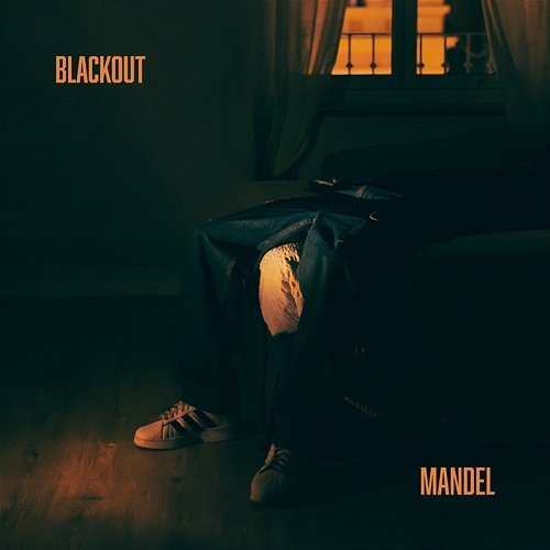 Blackout Mandel