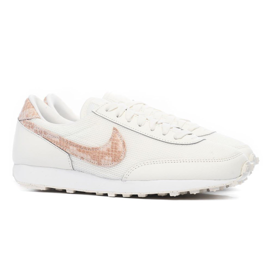 Daybreak Nike
