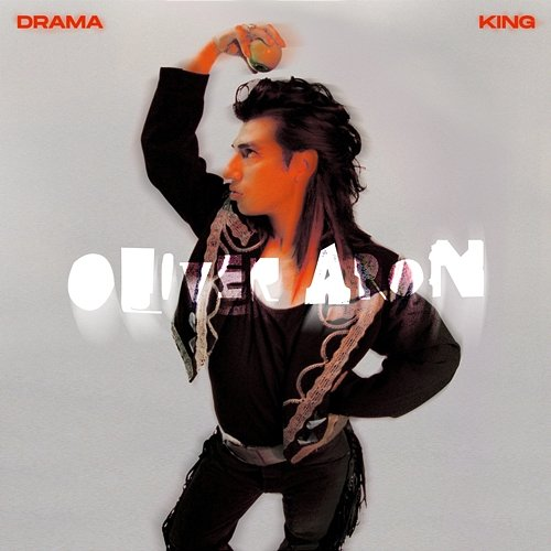 DRAMA KING Oliver Aron