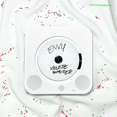 ENVY Violette Wautier