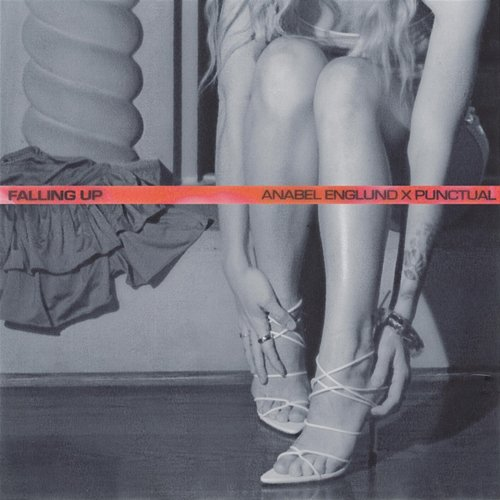 Falling up Anabel Englund, Punctual