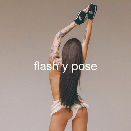 flash y pose Emjay