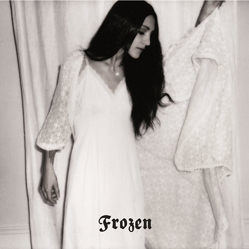 Frozen Nicole Sabouné