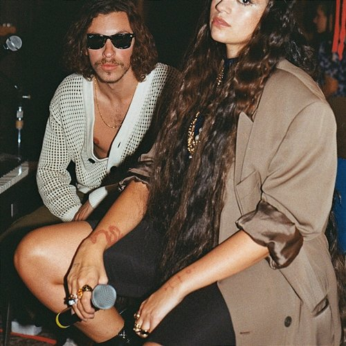 Girasol Nicole Horts, Ben Aler