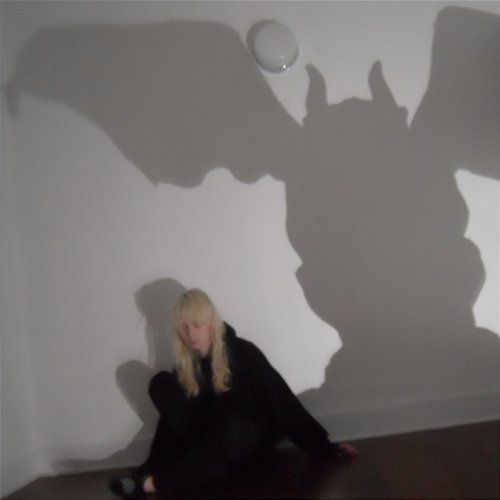 Haunted Laura Les
