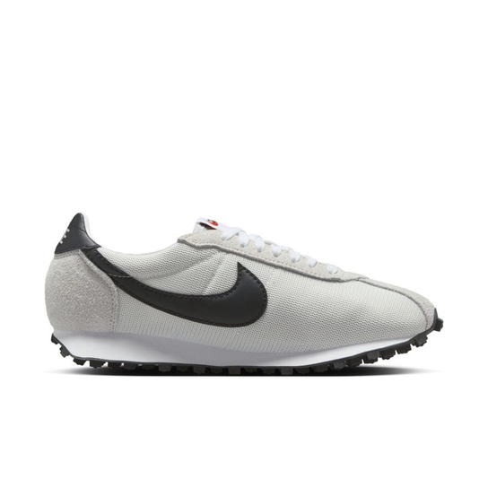 HF3227100 Nike