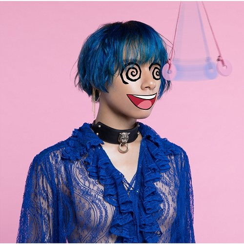 Hypnotize Queen Bee