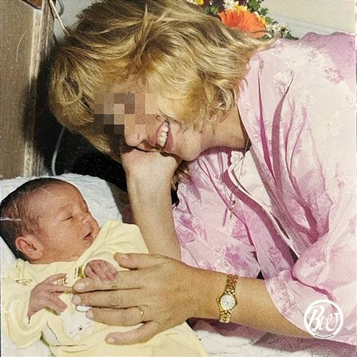 Mama Warren Saada