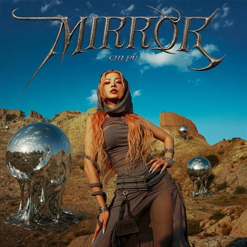 Mirror Chi Pu