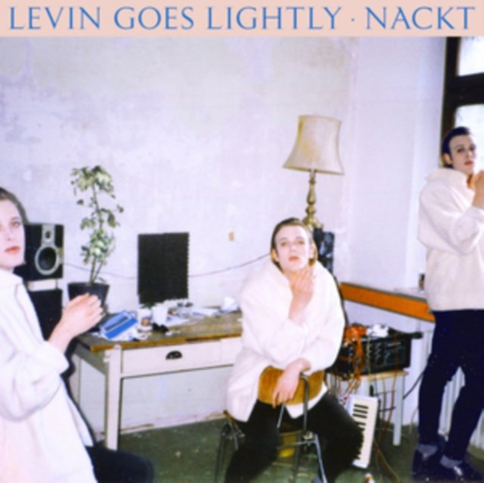 Nackt Levin Goes Lightly