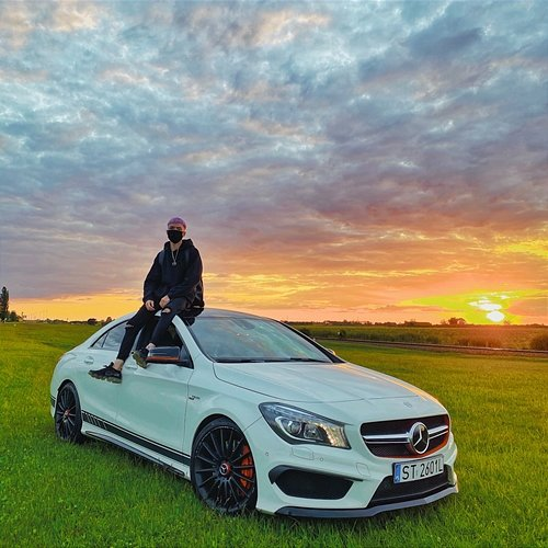 nic Adis AMG