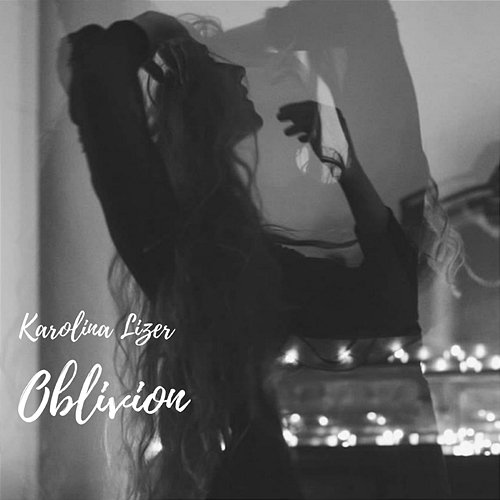 Oblivion Karolina Lizer
