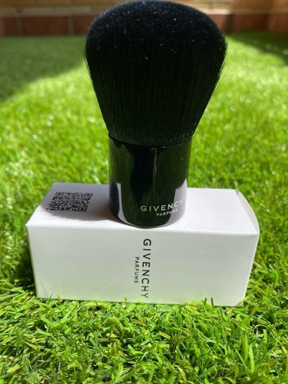 Pędzel KABUKI marka Givenchy Givenchy