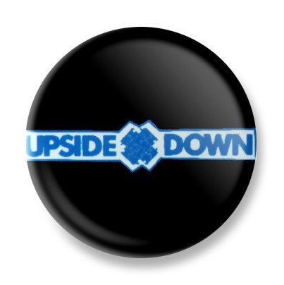 przypinka UPSIDE DOWN - PUZZLE X Inna marka