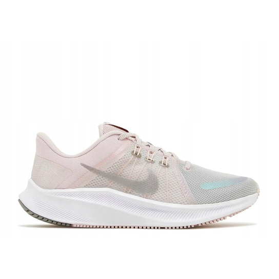 Quest 4 Premium Nike