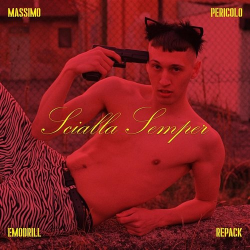 Scialla Semper Massimo Pericolo, Crookers