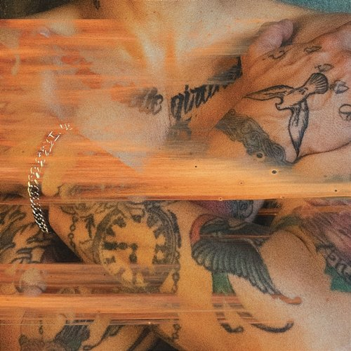 Simone spaccia Fabrizio Moro