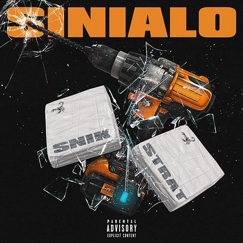 Sinialo Snik, Strat