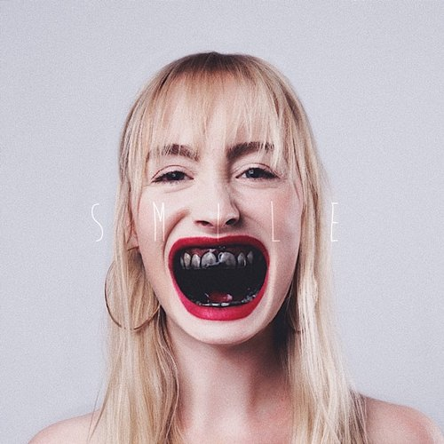 Smile Nelson Elle