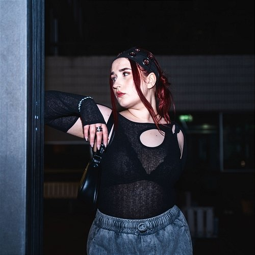 Stranger Jea Mira