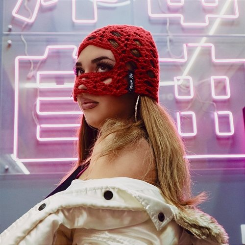 Su di me ayo ally, Rossella Essence