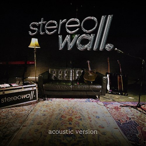 terjebak imajinasi Stereo Wall