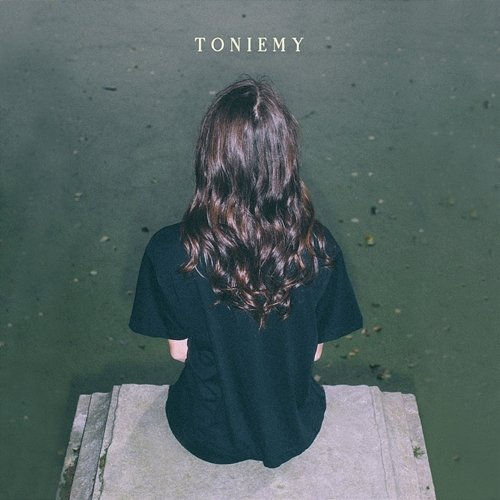 Toniemy Jeszcze