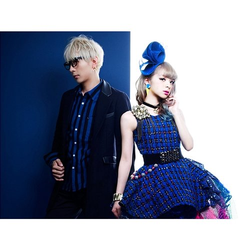 True High GARNiDELiA