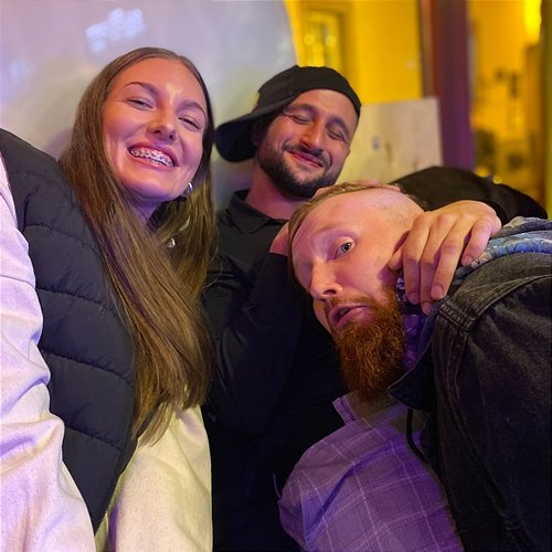 UŚMIECH SMK feat. Domel, Gezny, F!R