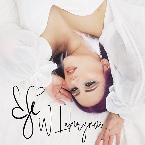 W Labiryncie Efi