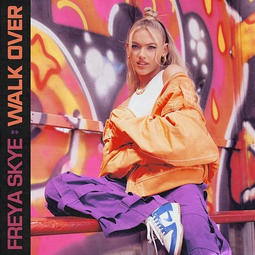Walk over Freya Skye