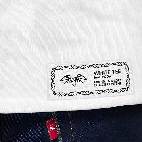 White Tee Spinas, Voga